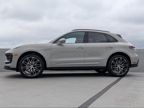 2025 Porsche Macan 