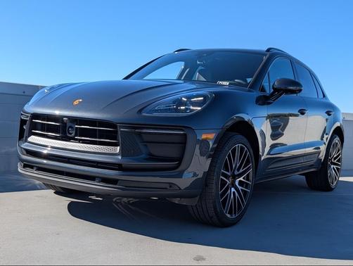 2026 Porsche Macan 