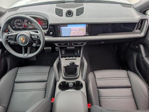 Chromite Black Metallic 2026 Porsche Cayenne S