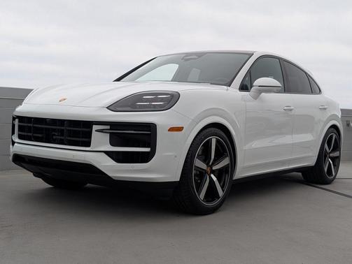 Chromite Black Metallic 2026 Porsche Cayenne S