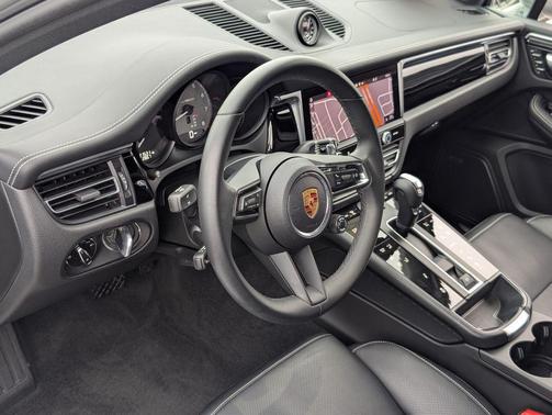 Chalk 2024 Porsche Macan Macan S