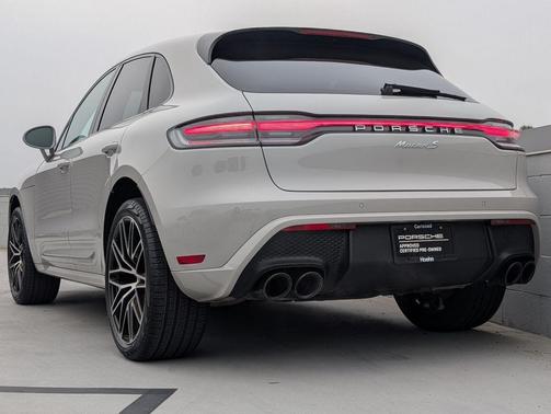 Chalk 2024 Porsche Macan Macan S