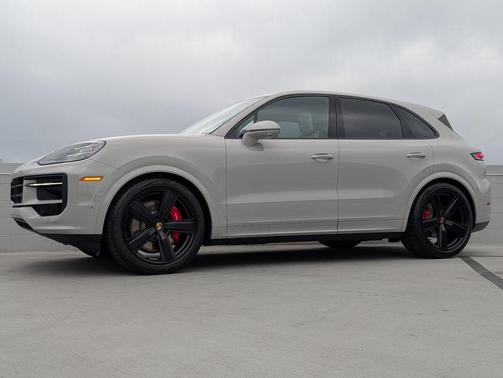 2026 Porsche Cayenne S