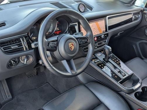 2023 Porsche Macan S