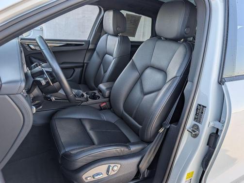 2023 Porsche Macan S
