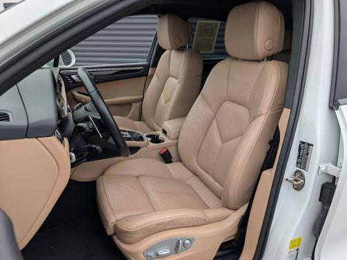 2024 Porsche Macan Macan