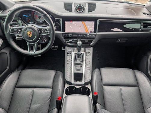 2020 Porsche Macan Base