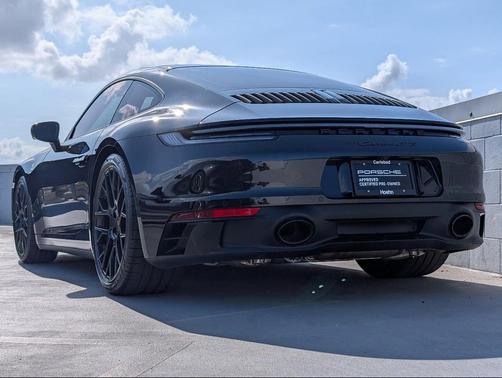 2024 Porsche 911 Carrera GTS