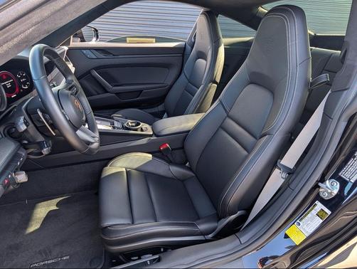 2024 Porsche 911 Carrera GTS