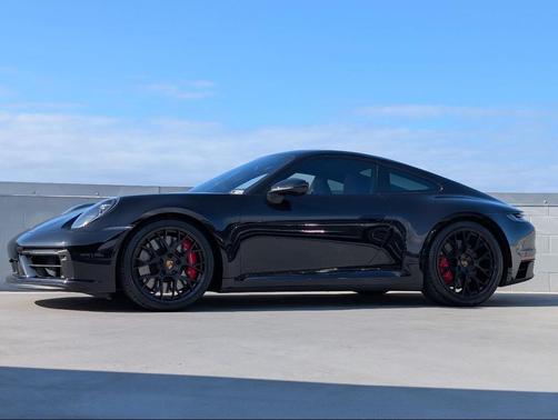 2024 Porsche 911 Carrera GTS