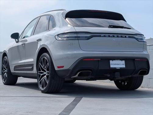 2024 Porsche Macan Base