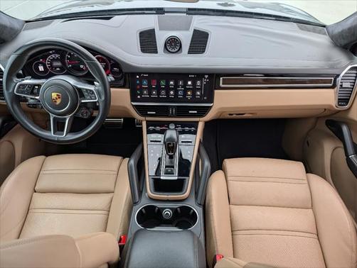 2022 Porsche Cayenne GTS