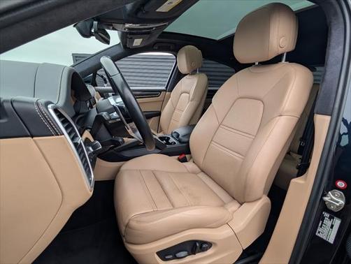 2022 Porsche Cayenne GTS