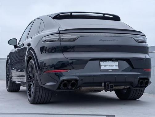 2022 Porsche Cayenne GTS