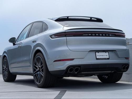 2025 Porsche Cayenne S