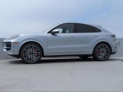 2025 Porsche Cayenne S