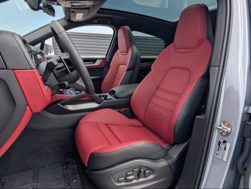2025 Porsche Cayenne S