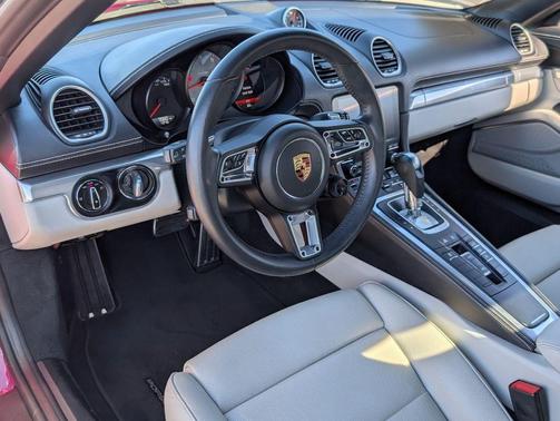 2024 Porsche 718 Boxster S