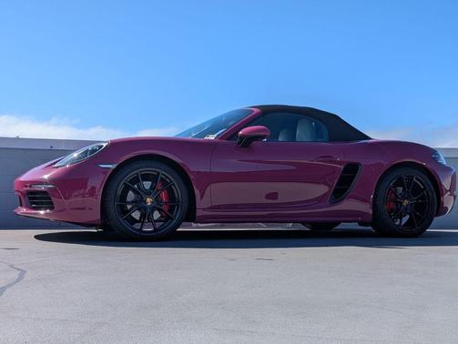 2024 Porsche 718 Boxster S