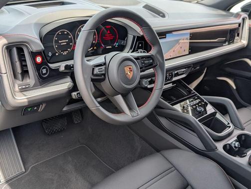 Chromite Black Metallic 2026 Porsche Cayenne Cayenne