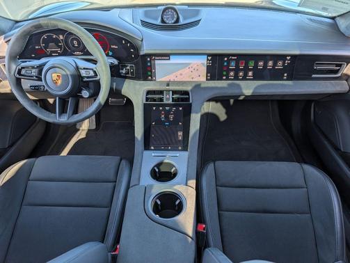 2023 Porsche Taycan GTS