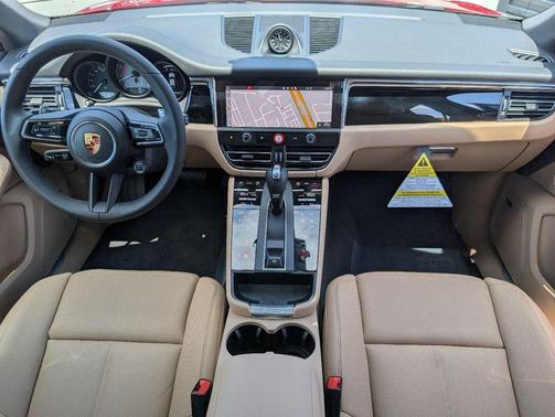 Blackmo*carminer 2026 Porsche Macan Macan