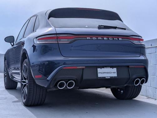 2026 Porsche Macan 