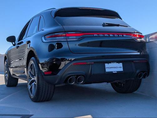 2026 Porsche Macan 