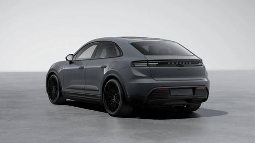2026 Porsche Macan 4