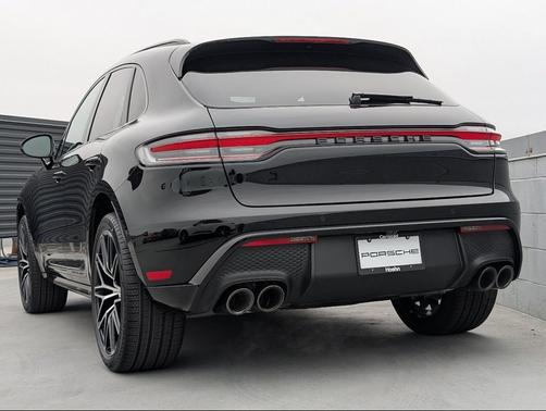 2025 Porsche Macan S