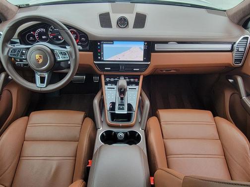 Cashmere 2022 Porsche Cayenne Turbo