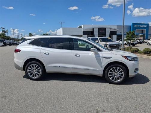 2020 Buick Enclave Essence