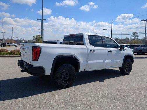 2024 GMC Sierra 1500 AT4X