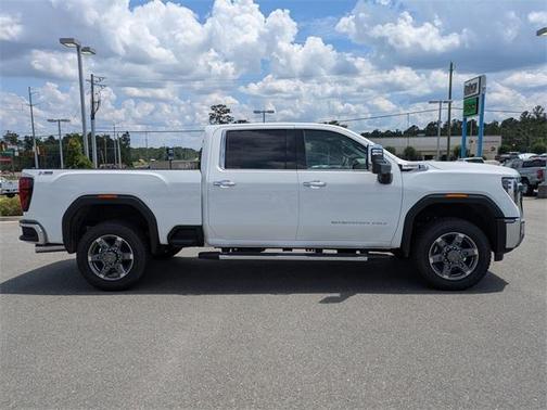 2025 GMC Sierra 2500 SLT