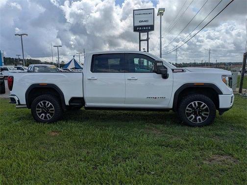 2023 GMC Sierra 2500 AT4