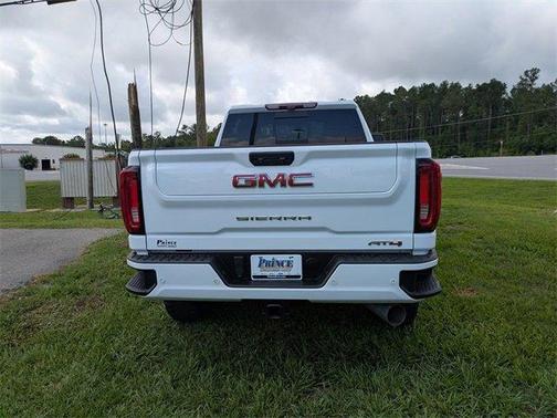 2023 GMC Sierra 2500 AT4