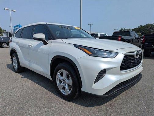 2022 Toyota Highlander L