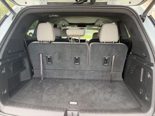 Summit White 2025 GMC Acadia Elevation
