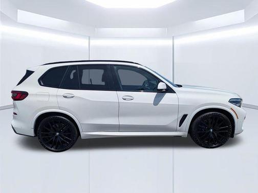 Alpine White 2022 BMW X5 sDrive40i