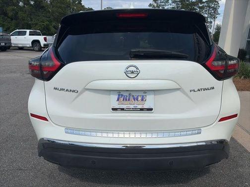 White 2019 Nissan Murano Platinum