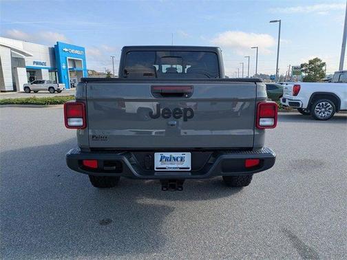 2023 Jeep Gladiator Sport