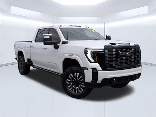 White Frost Tri-Coat 2025 GMC Sierra 2500 Denali Ultimate