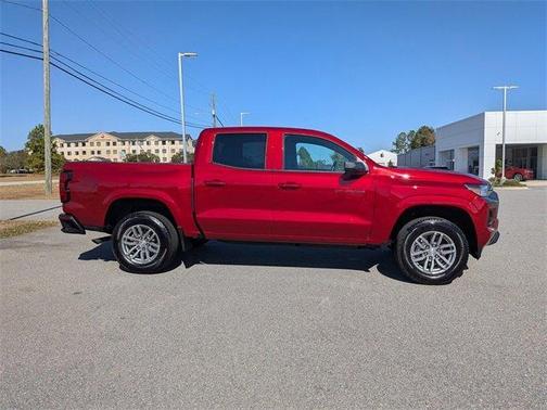 2025 Chevrolet Colorado LT