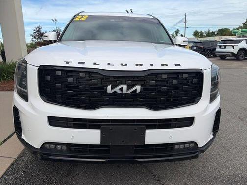 Glacial White Pearl 2022 Kia Telluride SX