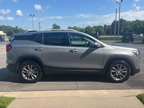 2023 GMC Terrain SLT