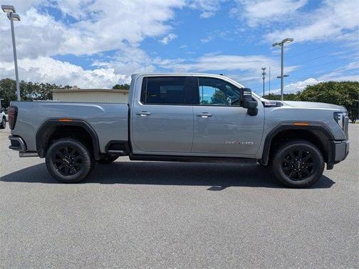 2025 GMC Sierra 2500 AT4