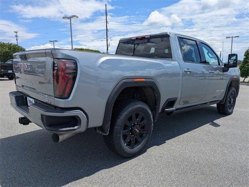 2025 GMC Sierra 2500 AT4