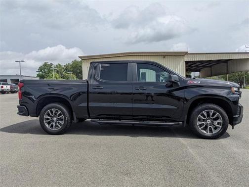 Photo 4 of 25 of 2021 Chevrolet Silverado 1500 RST