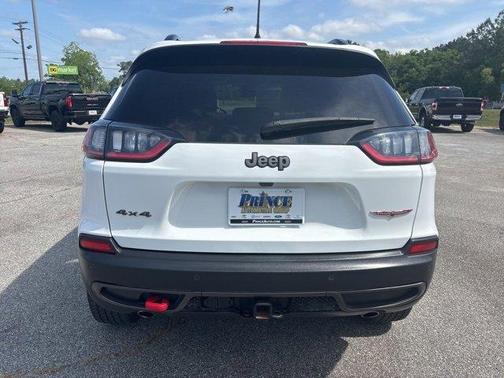 2022 Jeep Cherokee Trailhawk