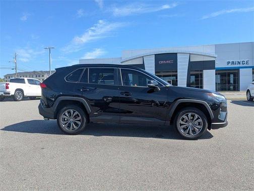 2022 Toyota RAV4 Hybrid XLE Premium